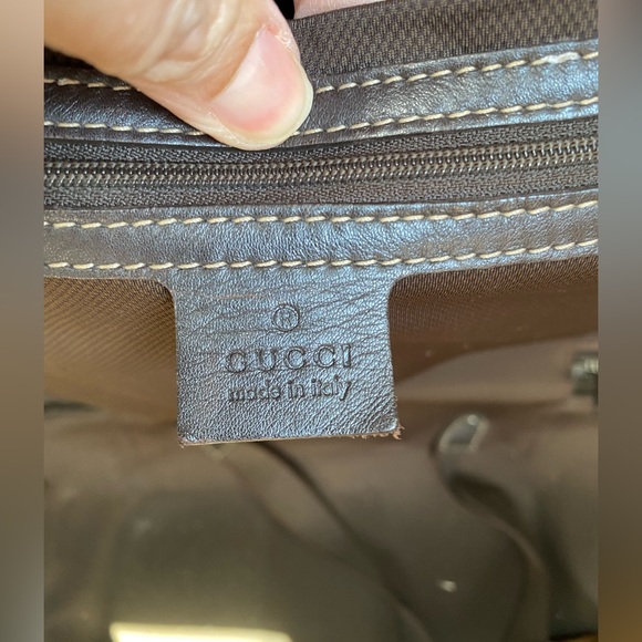Gucci small rolling carry on size 20. - Picture 10 of 14